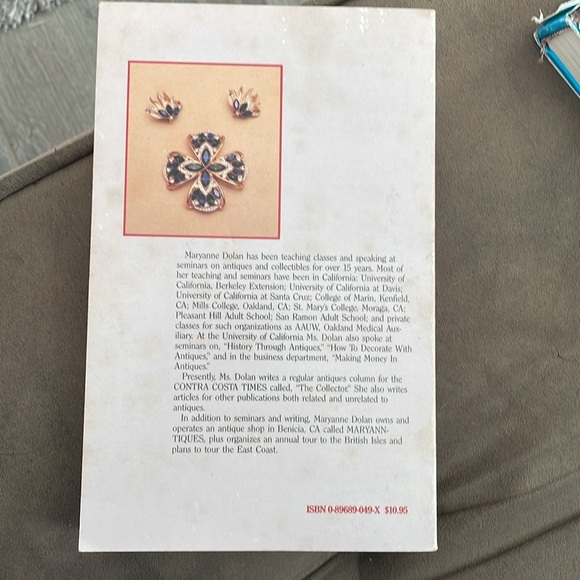 Rhinestone Jewelry Guide by Maryanne Dolan - Picture 2 of 8